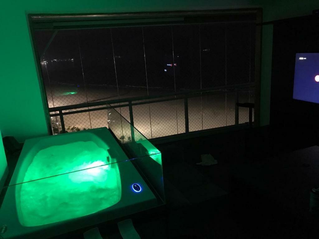 Maravilhoso Apto Vista Mar Jacuzzi Wi Fi Pé Areia Santos  Extérieur photo